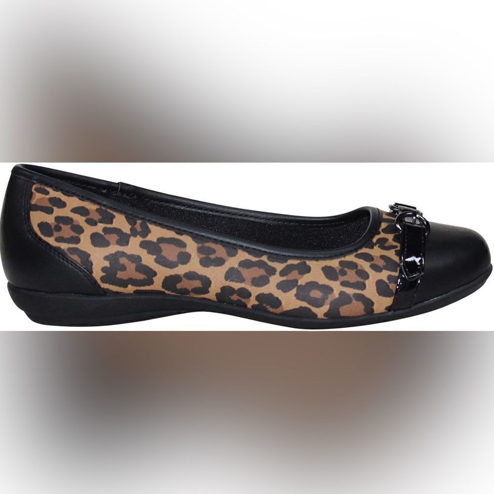 Memory Foam Buckle Toe Flats NWT - Picture 2 of 7